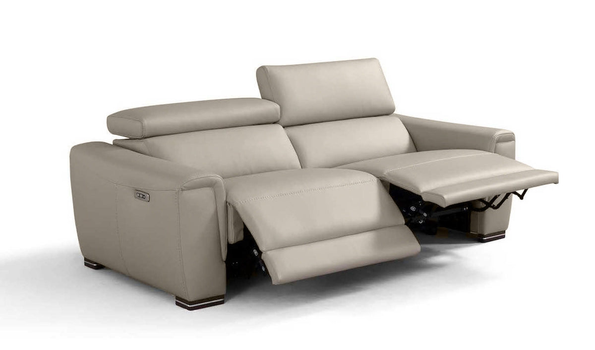 Incanto i824 Power Reclining Corner Sectional with Console, 3 Power Seats