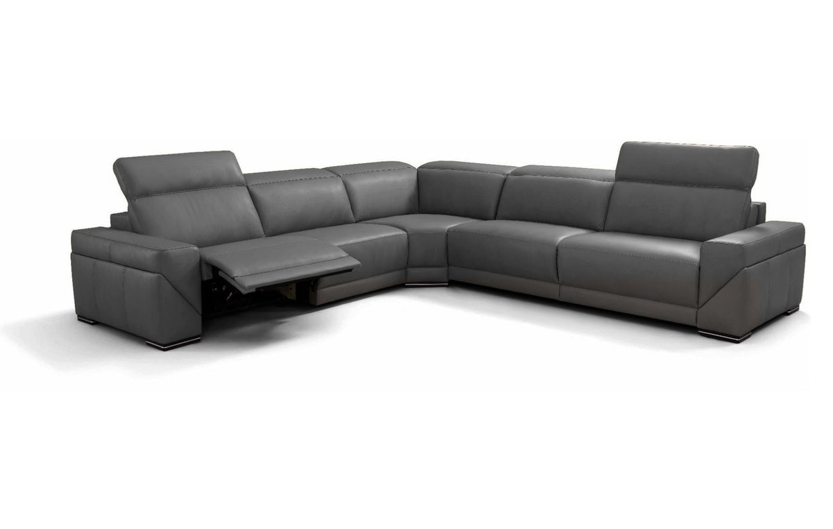 Incanto i912 Sleeper Corner Sectional with Power Reclining Seat (125 x 131 in)