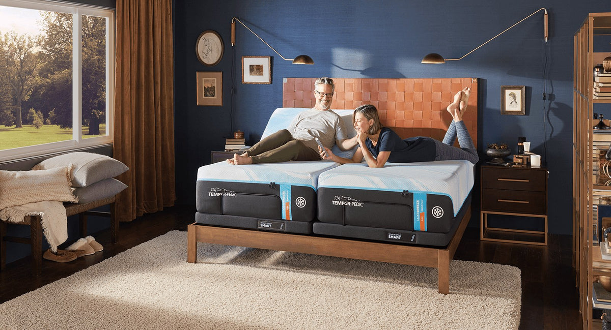 Tempur-Pedic mattresses on split TEMPUR-Ergo Smart adjustable bases in a bedroom